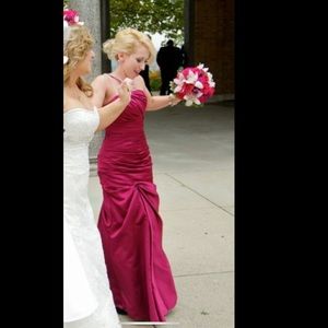 Bordeaux mermaid/trumpet one shoulder prom gown